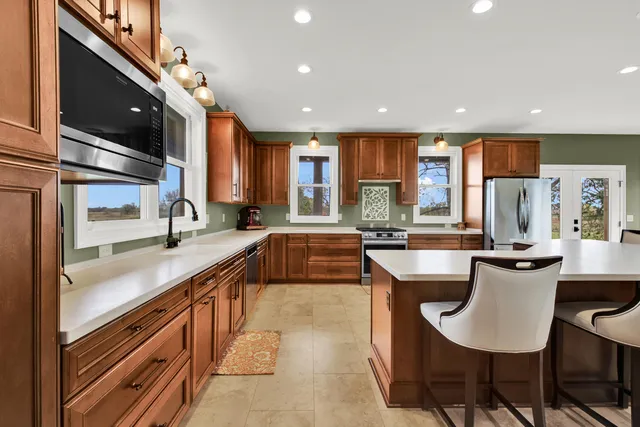 $849,900 | N4550 County Rd DJ, Juneau, WI 53039