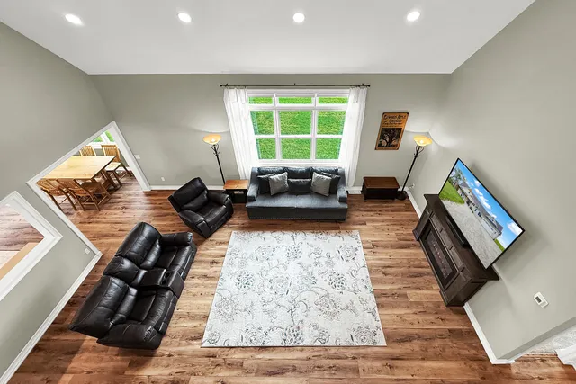 $849,900 | N4550 County Rd DJ, Juneau, WI 53039