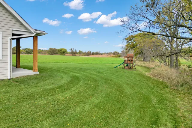 $849,900 | N4550 County Rd DJ, Juneau, WI 53039