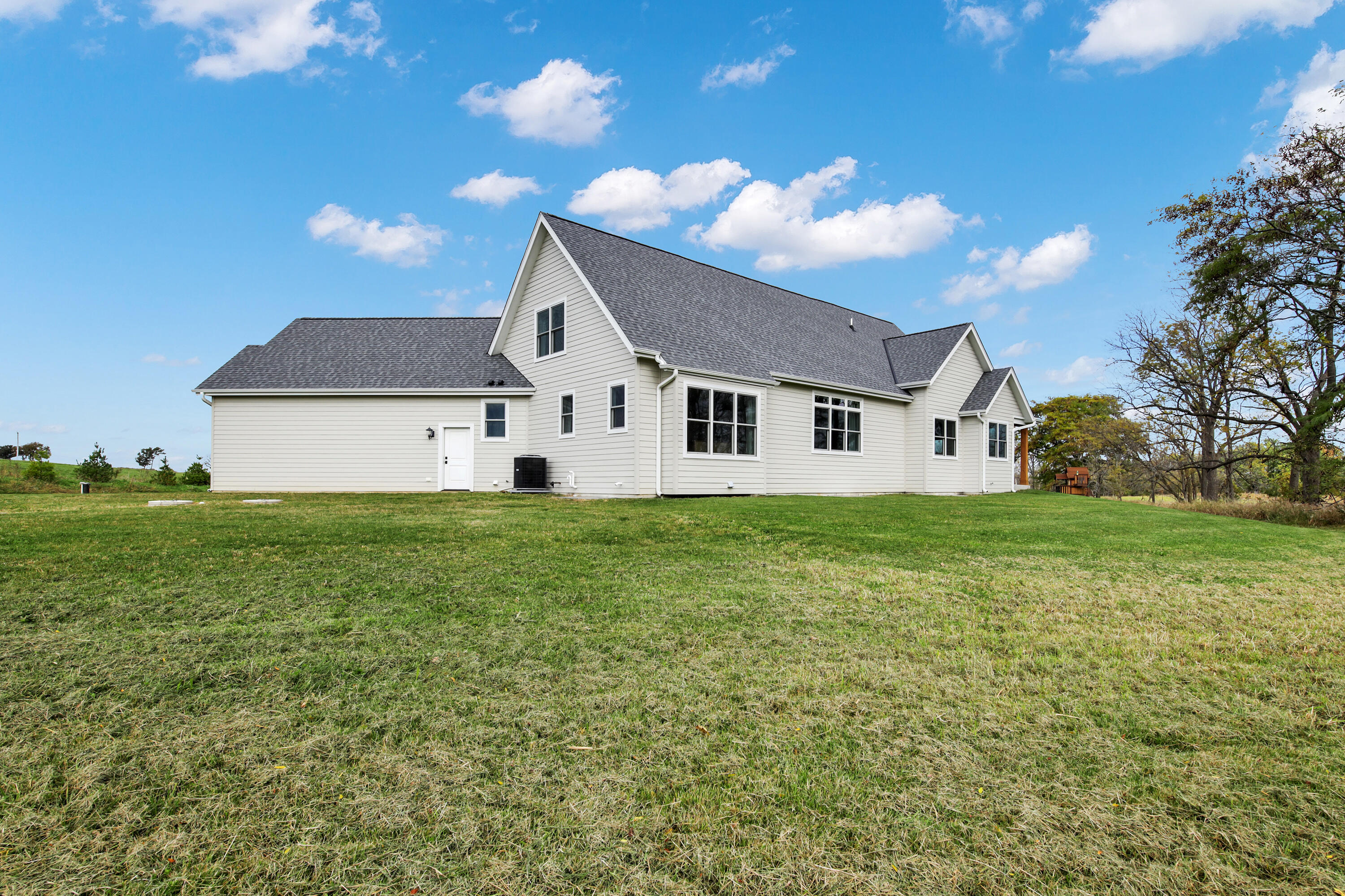 N4550 County Rd DJ Juneau, WI 53039 - Photo 40 of 56 n4550 county rd dj-45