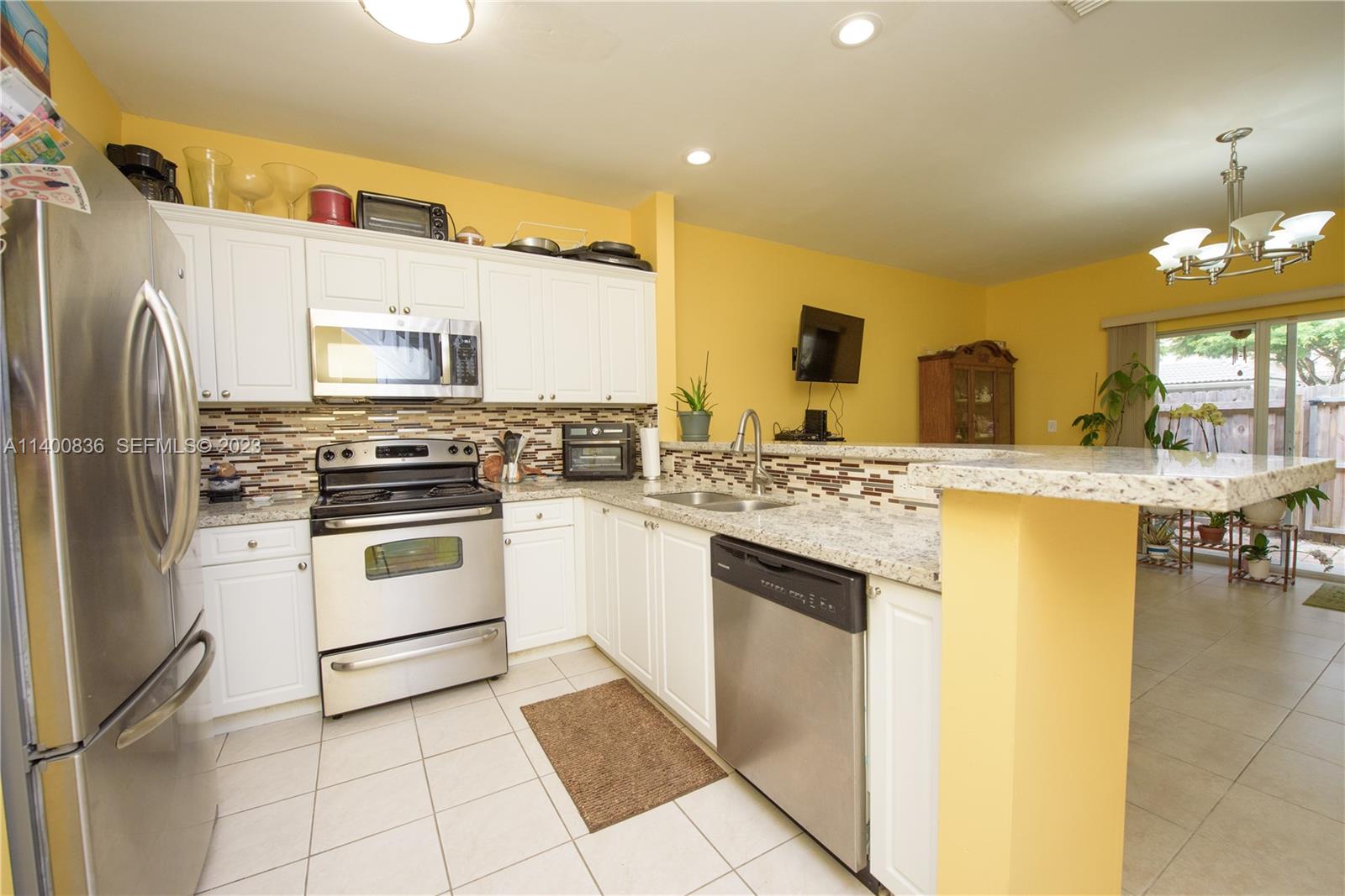 2307 Southeast 23rd Road, Unit 2307 Homestead, FL 33035 - Photo 5 of 24