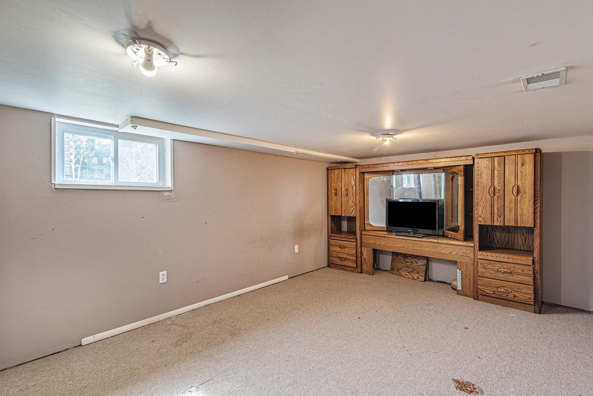 6362 Lucas Road Flint, MI 48506 - Photo 32 of 38