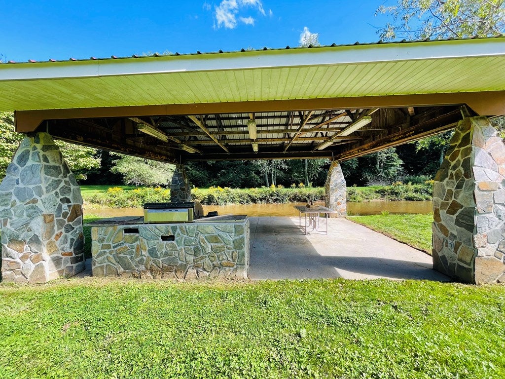 641 Stillhouse Road Laurel Fork, VA 24352 - Photo 55 of 73 Gallery Image 55