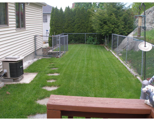27 Ellen Road Stoneham, MA 02180 - Photo 12 of 15 Gallery Image 12
