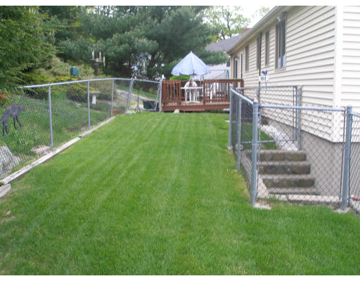 27 Ellen Road Stoneham, MA 02180 - Photo 13 of 15 Gallery Image 13