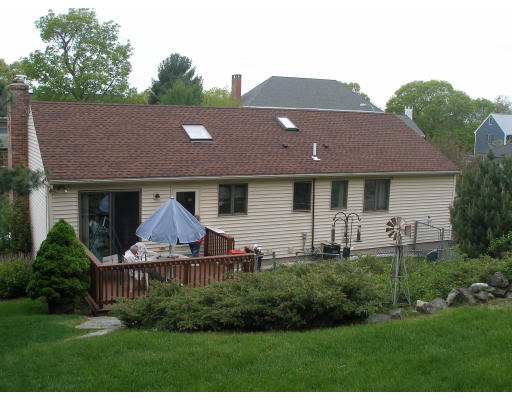 27 Ellen Road Stoneham, MA 02180 - Photo 14 of 15 Gallery Image 14