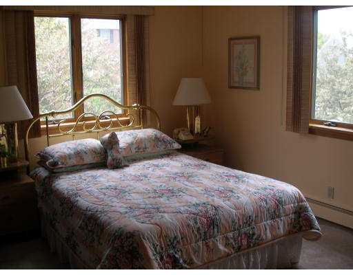 27 Ellen Road Stoneham, MA 02180 - Photo 8 of 15 Gallery Image 8