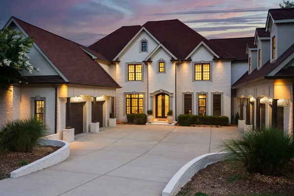 a view of a golf course with a garden