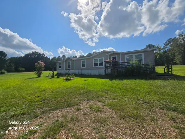 $125,000 | 36575 Highway 12, McCool, MS 39108