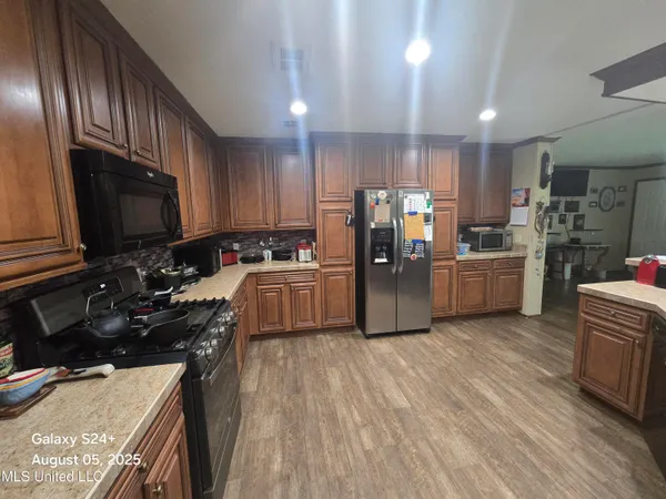 $125,000 | 36575 Highway 12, McCool, MS 39108