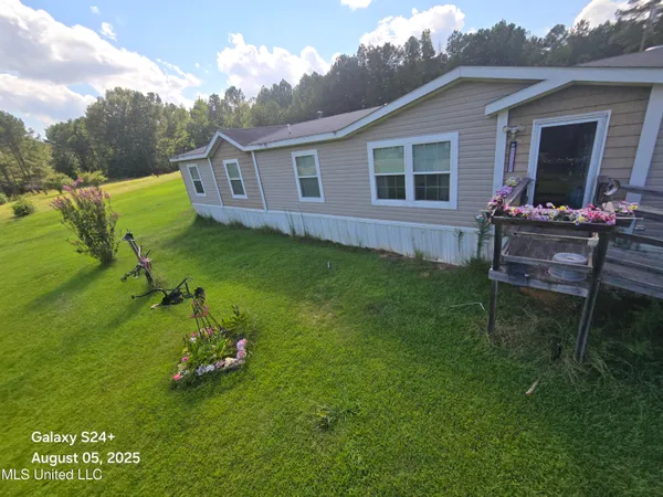 $125,000 | 36575 Highway 12, McCool, MS 39108