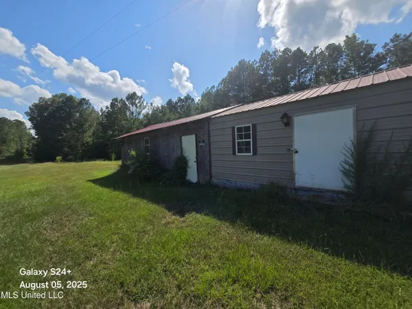 $125,000 | 36575 Highway 12, McCool, MS 39108