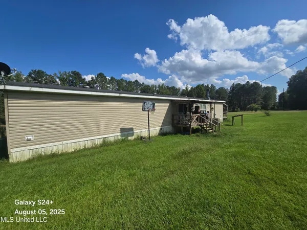 $125,000 | 36575 Highway 12, McCool, MS 39108