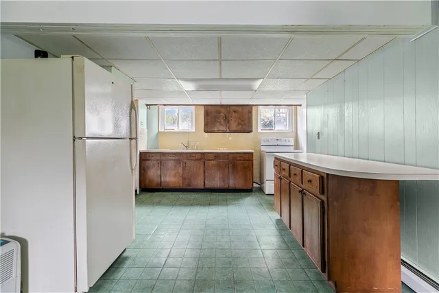 $448,000 | 75 Montgomery Street, Tiverton, RI 02878