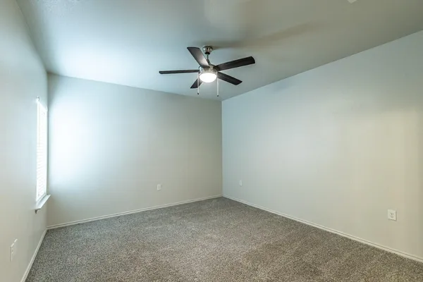 $1,395 | 1136 North 7th Street, Wolfforth, TX 79382