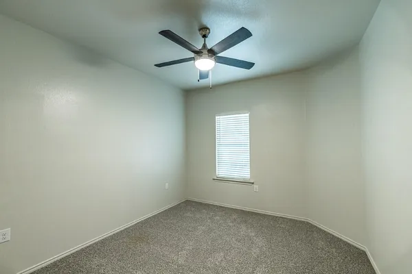 $1,395 | 1136 North 7th Street, Wolfforth, TX 79382