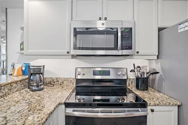 $7,200 | 1374 Siesta Bayside Drive, Unit 1374D, Sarasota, FL 34242