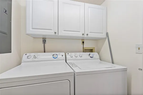 $7,200 | 1374 Siesta Bayside Drive, Unit 1374D, Sarasota, FL 34242