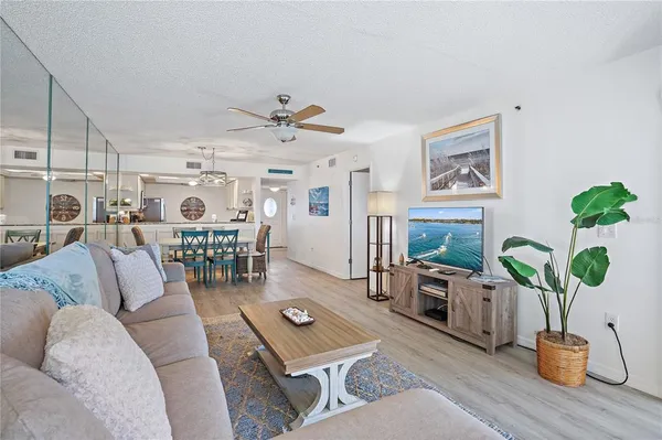 $7,200 | 1374 Siesta Bayside Drive, Unit 1374D, Sarasota, FL 34242