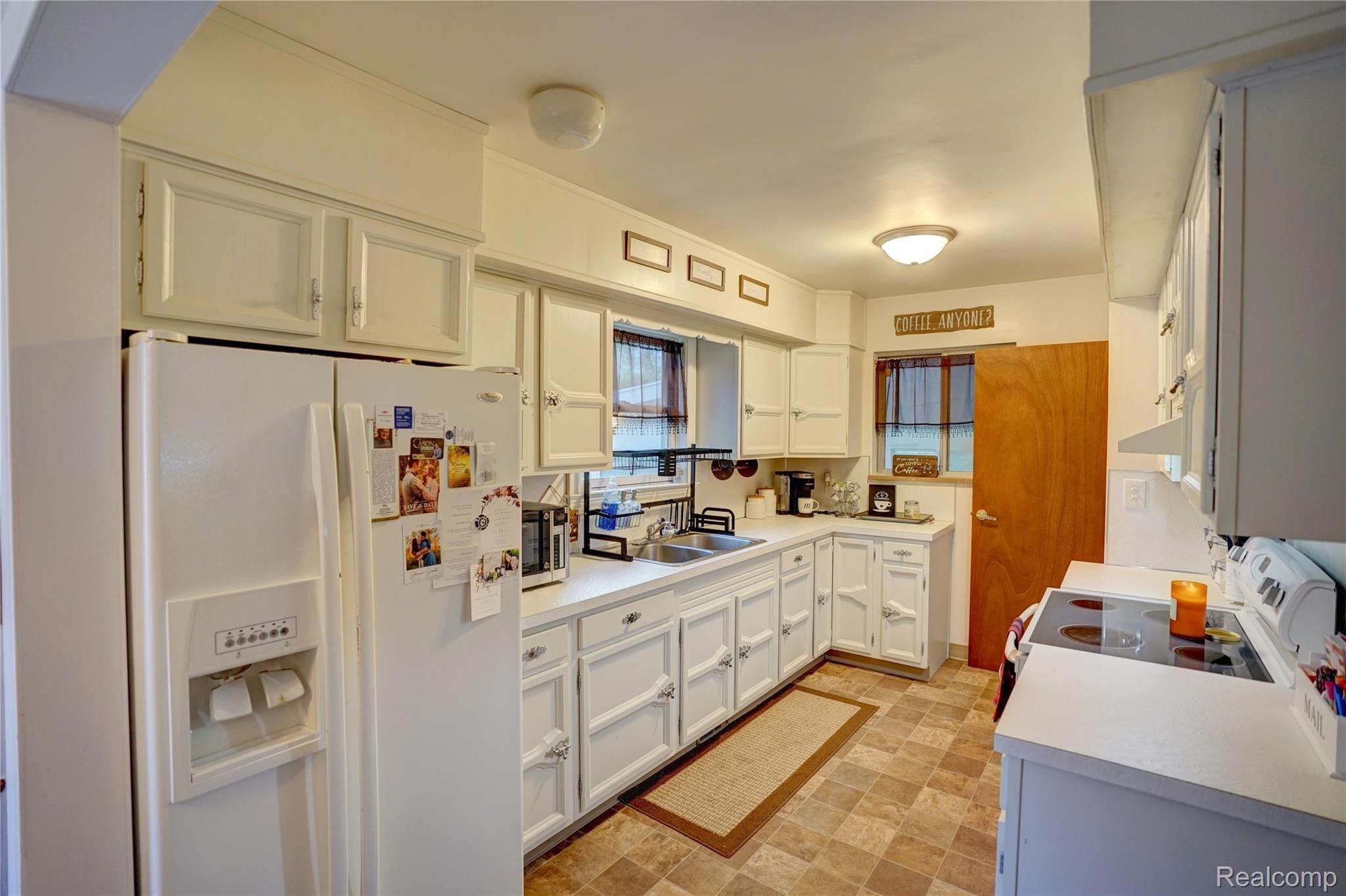 7187 Coldwater Road Flushing, MI 48433 - Photo 10 of 39 7187 Coldwater Rd 24.jpg