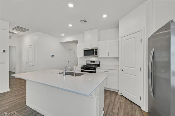 $2,590 | 7451 Mason Springs Avenue, North Las Vegas, NV 89084