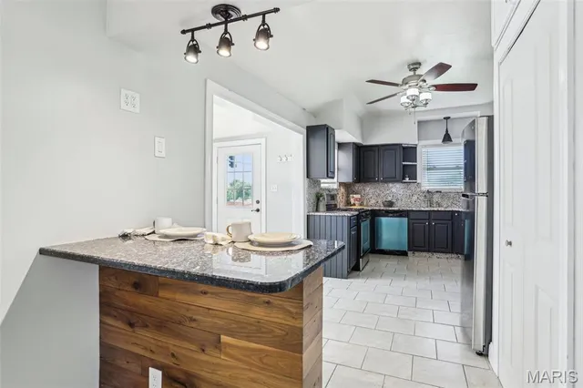 $245,000 | 10560 Crecelius Drive, St. Louis, MO 63123