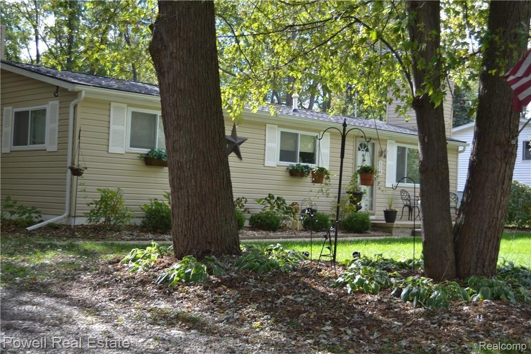 505 East Baker Road Highland, MI 48357 - Photo 2 of 25 DSC_1018.JPG