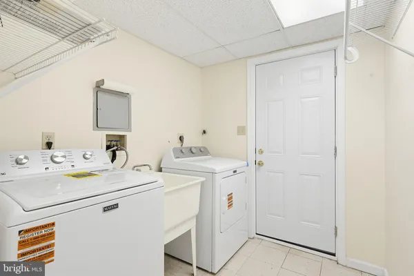 $2,500 | 206 North Towne Court, Mount Airy, MD 21771