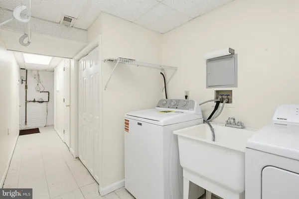 $2,500 | 206 North Towne Court, Mount Airy, MD 21771