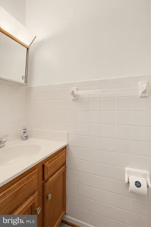 $2,500 | 206 North Towne Court, Mount Airy, MD 21771