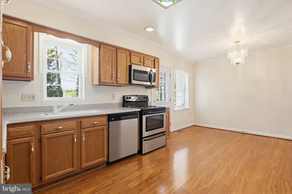 $2,500 | 206 North Towne Court, Mount Airy, MD 21771