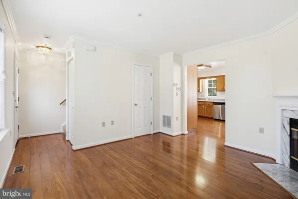 $2,500 | 206 North Towne Court, Mount Airy, MD 21771