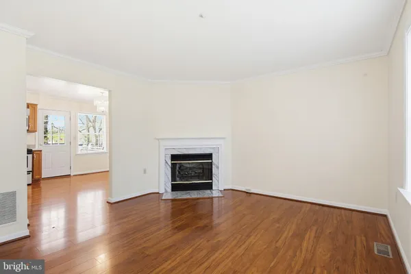 $2,500 | 206 North Towne Court, Mount Airy, MD 21771