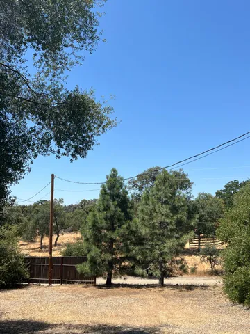 $320,000 | 38150 Sumac Lane, Squaw Valley, CA 93675