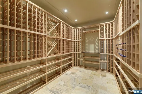 $2,395,000 | 520 Homans Avenue, Closter, NJ 07624