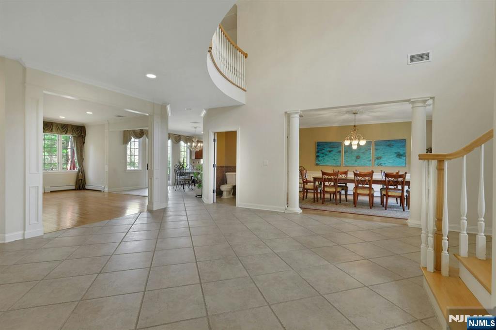 520 Homans Avenue Closter, NJ 07624 - Photo 4 of 34 a view of a entryway with a livingroom