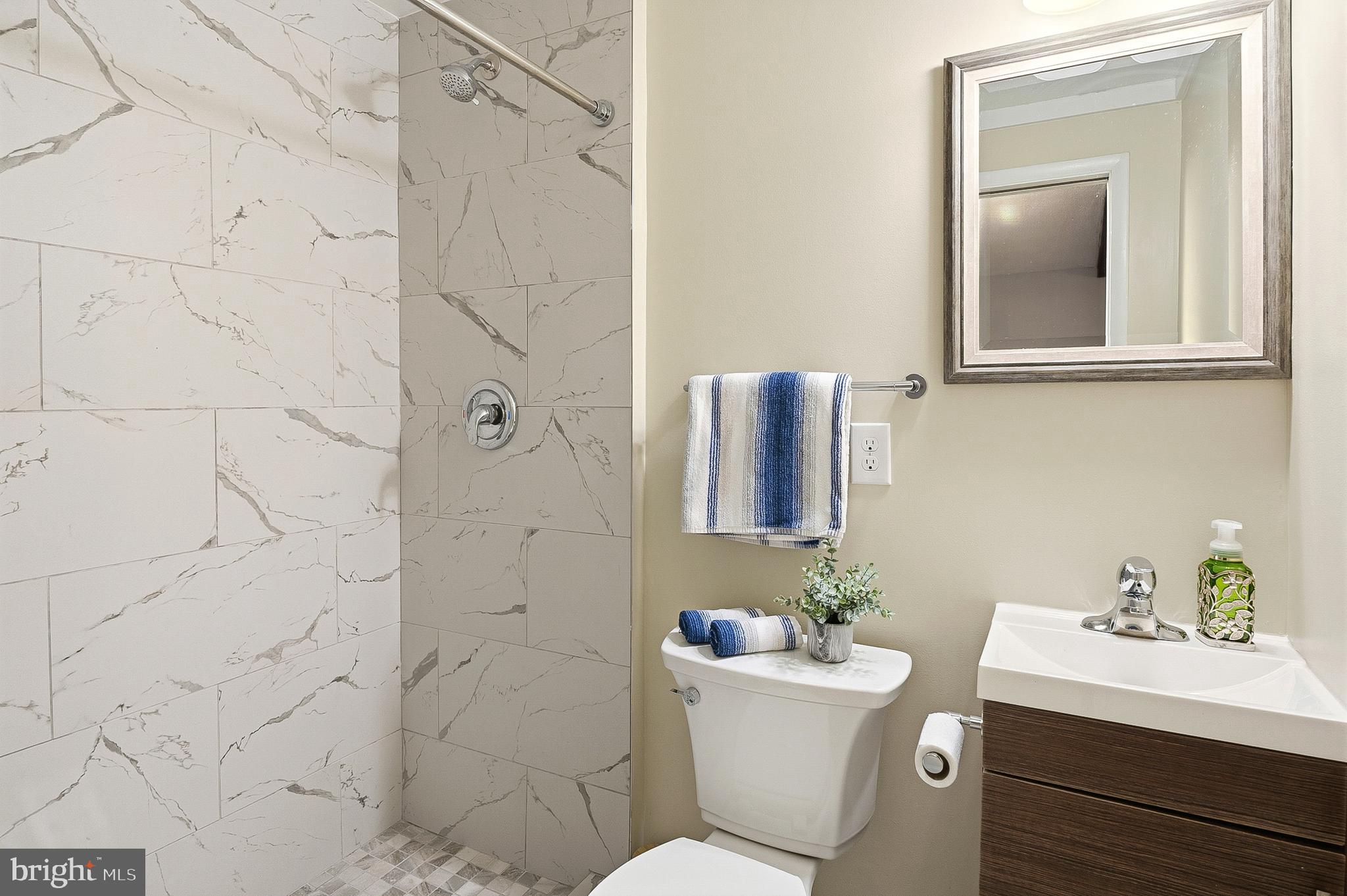 1332 Tenbrook Road Odenton, MD 21113 - Photo 18 of 39 Bathroom 1