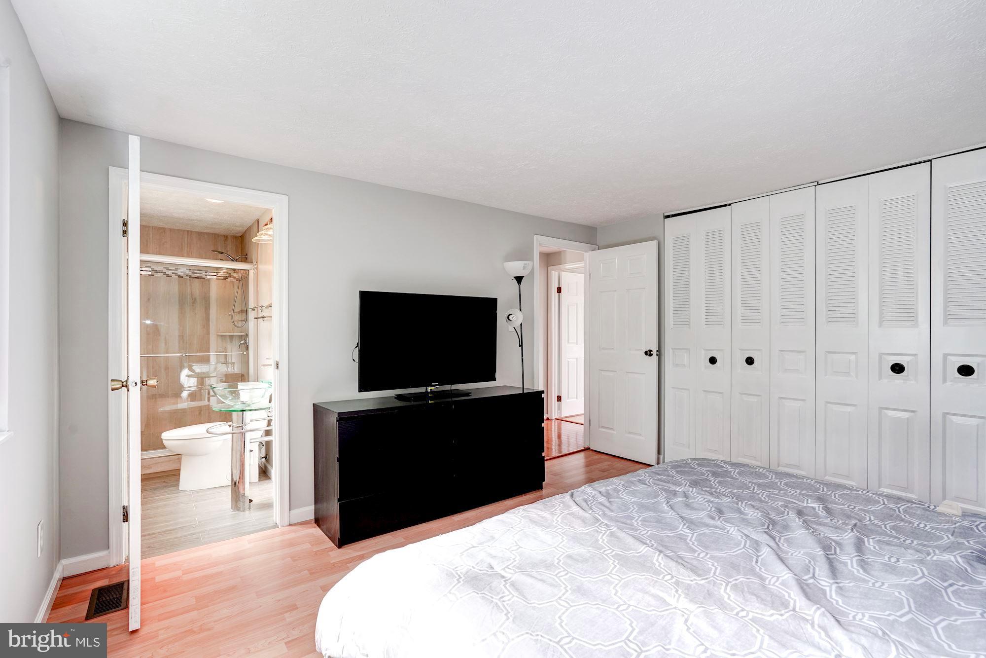 15108 Elk Run Road Chantilly, VA 20151 - Photo 20 of 33 Master Bedroom to Master Bath