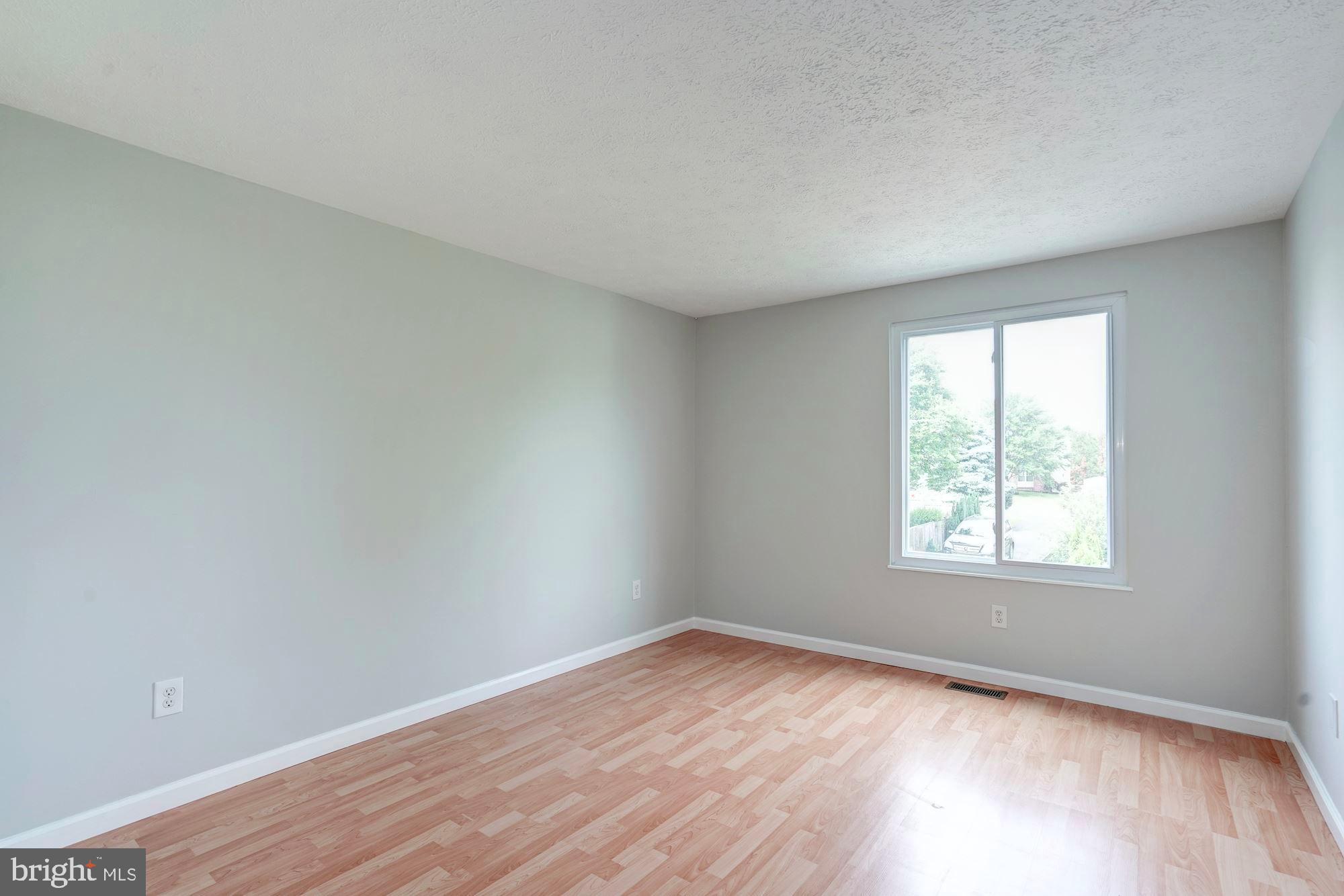 15108 Elk Run Road Chantilly, VA 20151 - Photo 21 of 33 Bedroom 2