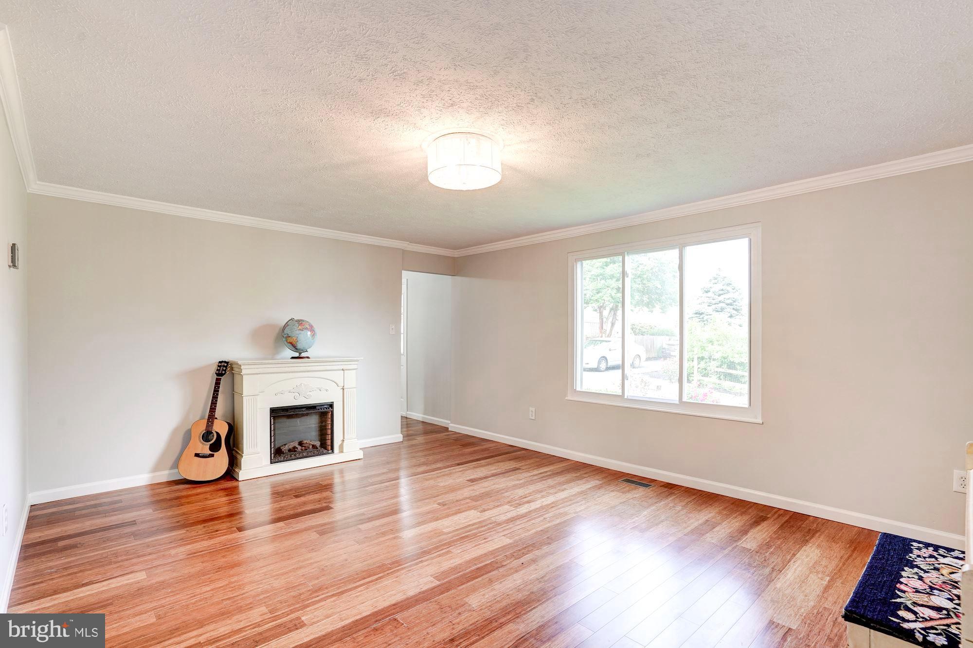 15108 Elk Run Road Chantilly, VA 20151 - Photo 5 of 33 Family Room to Front Entrance