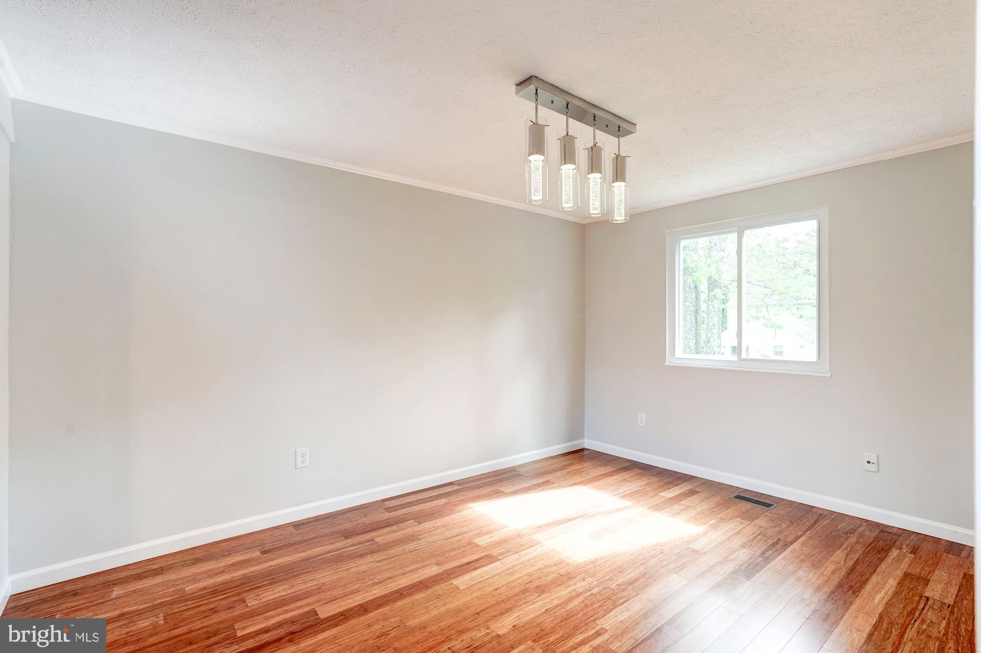 15108 Elk Run Road Chantilly, VA 20151 - Photo 6 of 33 Dinning Room