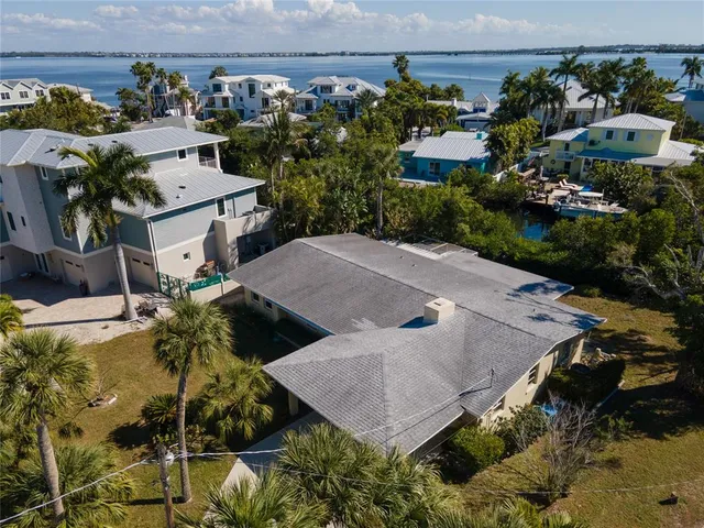 $1,499,000 | 507 58th Street, Holmes Beach, FL 34217