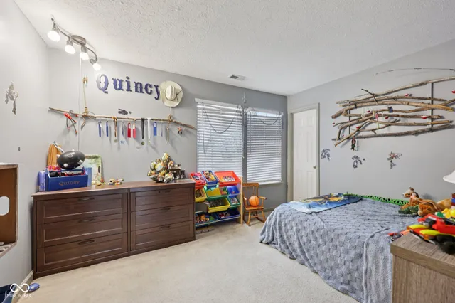 $334,900 | 2411 Lakeshore Court, Lebanon, IN 46052