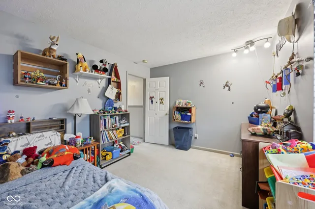 $334,900 | 2411 Lakeshore Court, Lebanon, IN 46052