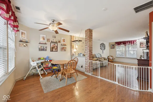 $334,900 | 2411 Lakeshore Court, Lebanon, IN 46052