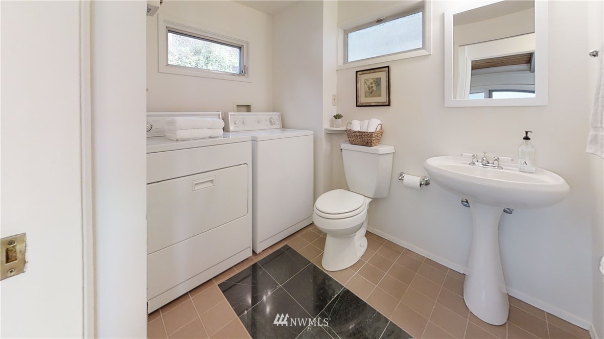 576 Beckett Point Road Port Townsend, WA 98368 - Photo 12 of 24