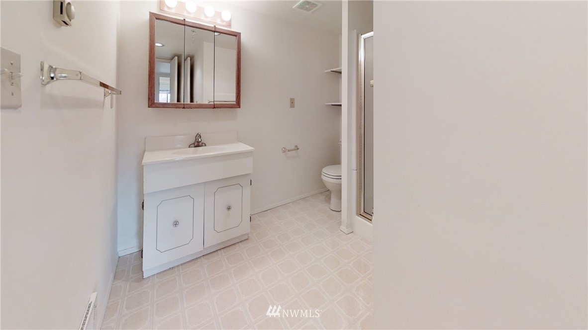 576 Beckett Point Road Port Townsend, WA 98368 - Photo 16 of 24