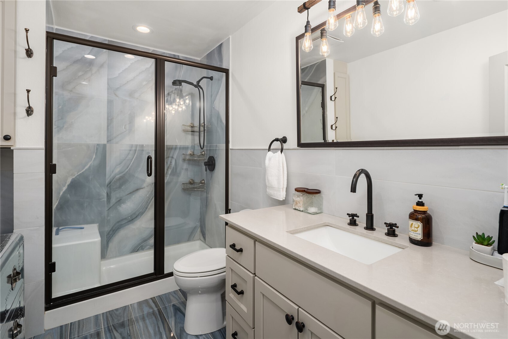 4014 Southwest 98th Street Seattle, WA 98136 - Photo 21 of 36