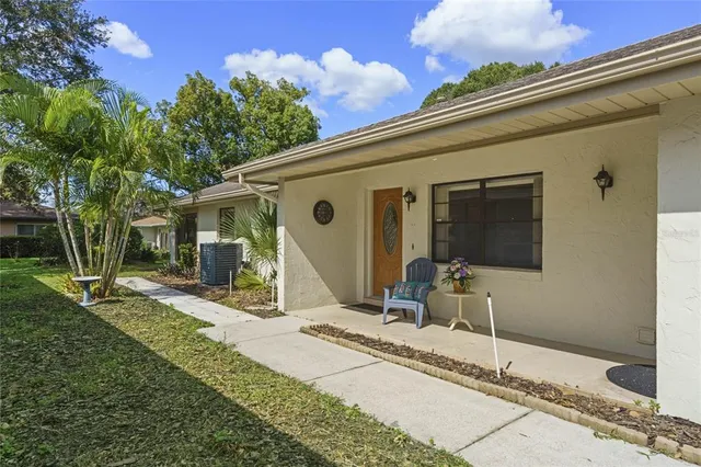 $239,500 | 466 Muirfield Court, Winter Haven, FL 33884