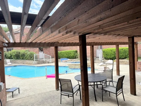 $2,600 | 18240 Midway Road, Unit 1004, Dallas, TX 75287